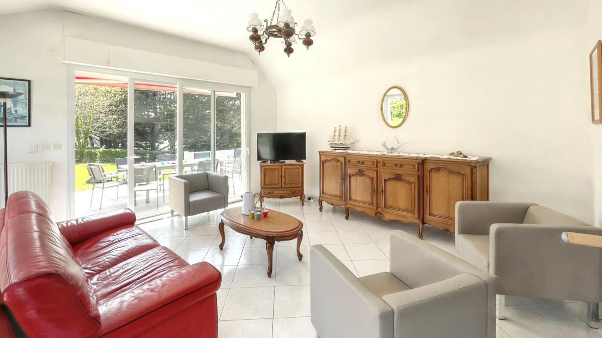 Prázdninový dům Maison Accueillante A Fouesnant Avec Grand Jardin