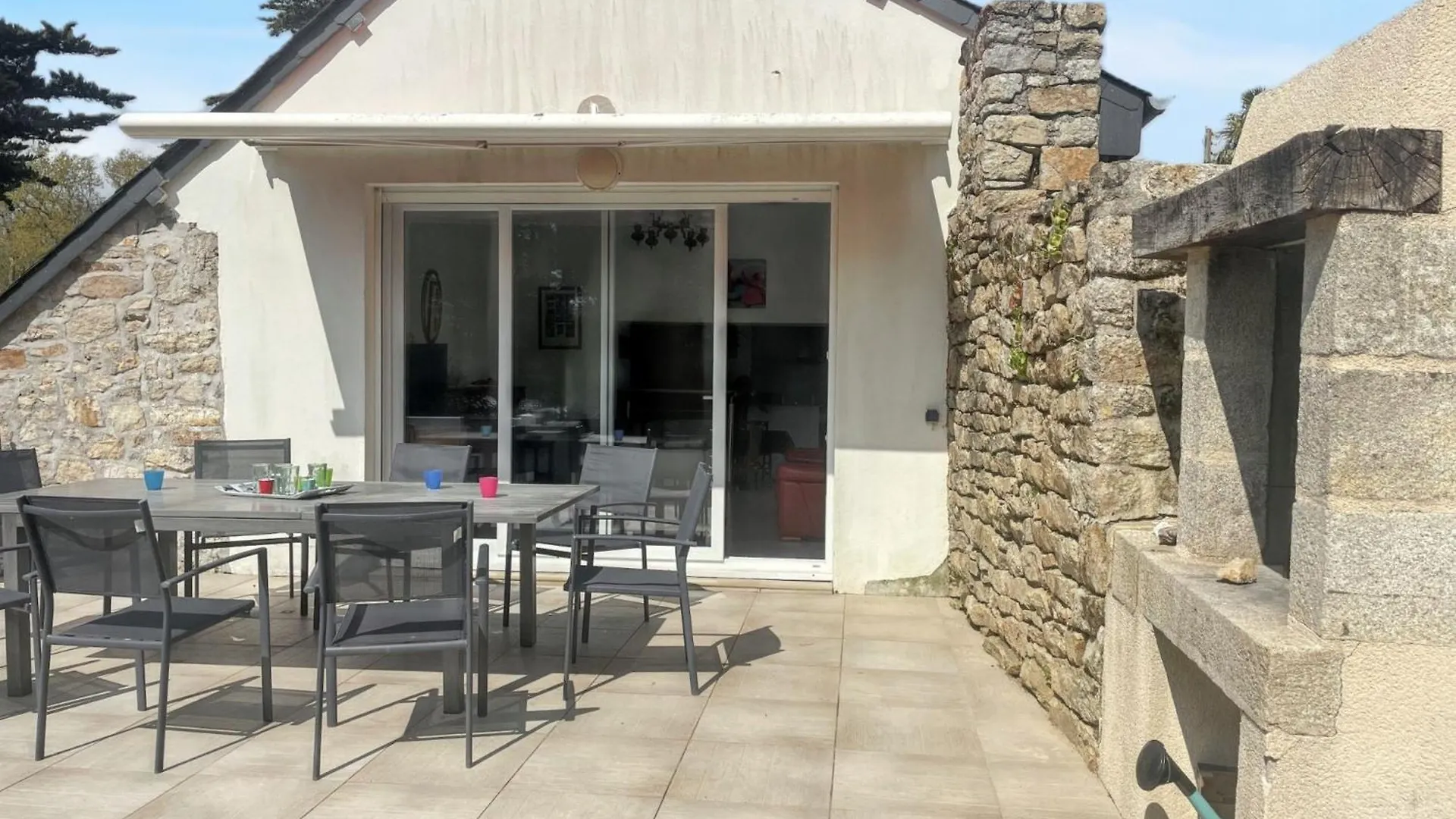 Maison Accueillante A Fouesnant Avec Grand Jardin 0*,  Francie